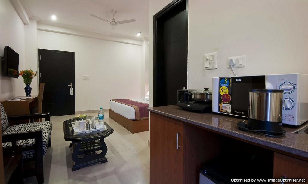 Asian Suites Iffco Metro 584 Gurgaon Extérieur photo