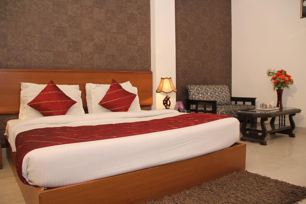 Asian Suites Iffco Metro 584 Gurgaon Extérieur photo